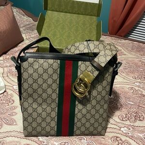 Gucci Beige GG Supreme Crossbody Bag with Green-Red Web Stripe